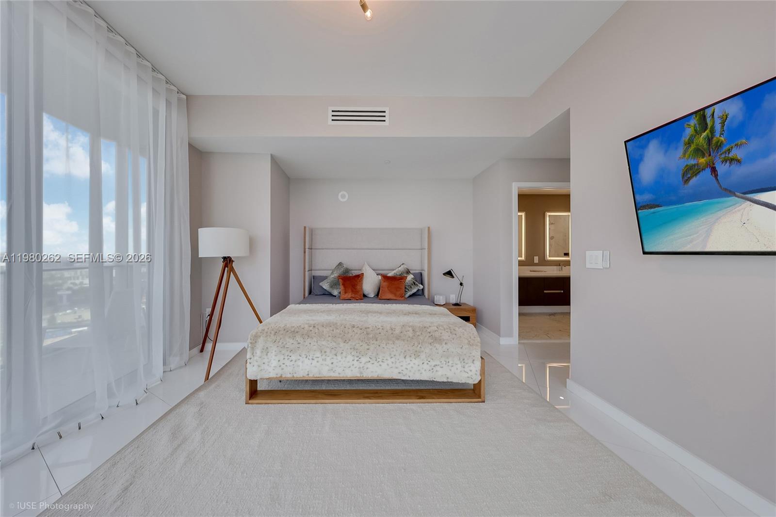 851 NE 1st Ave # 3402