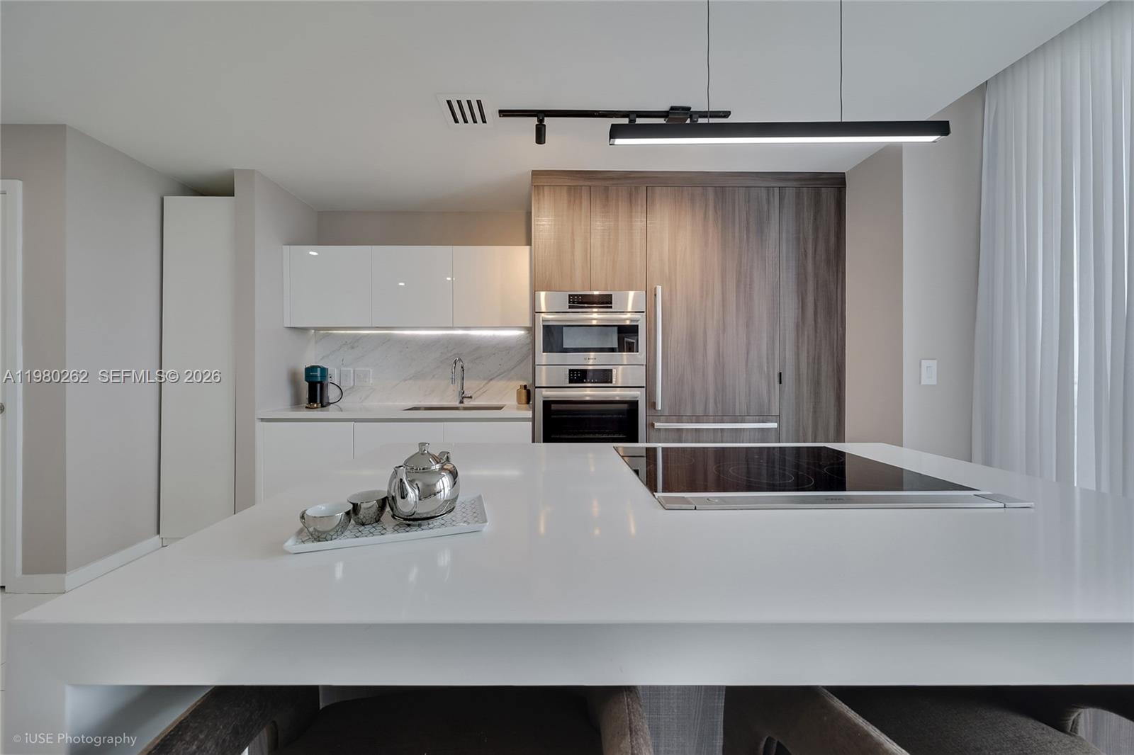 851 NE 1st Ave # 3402