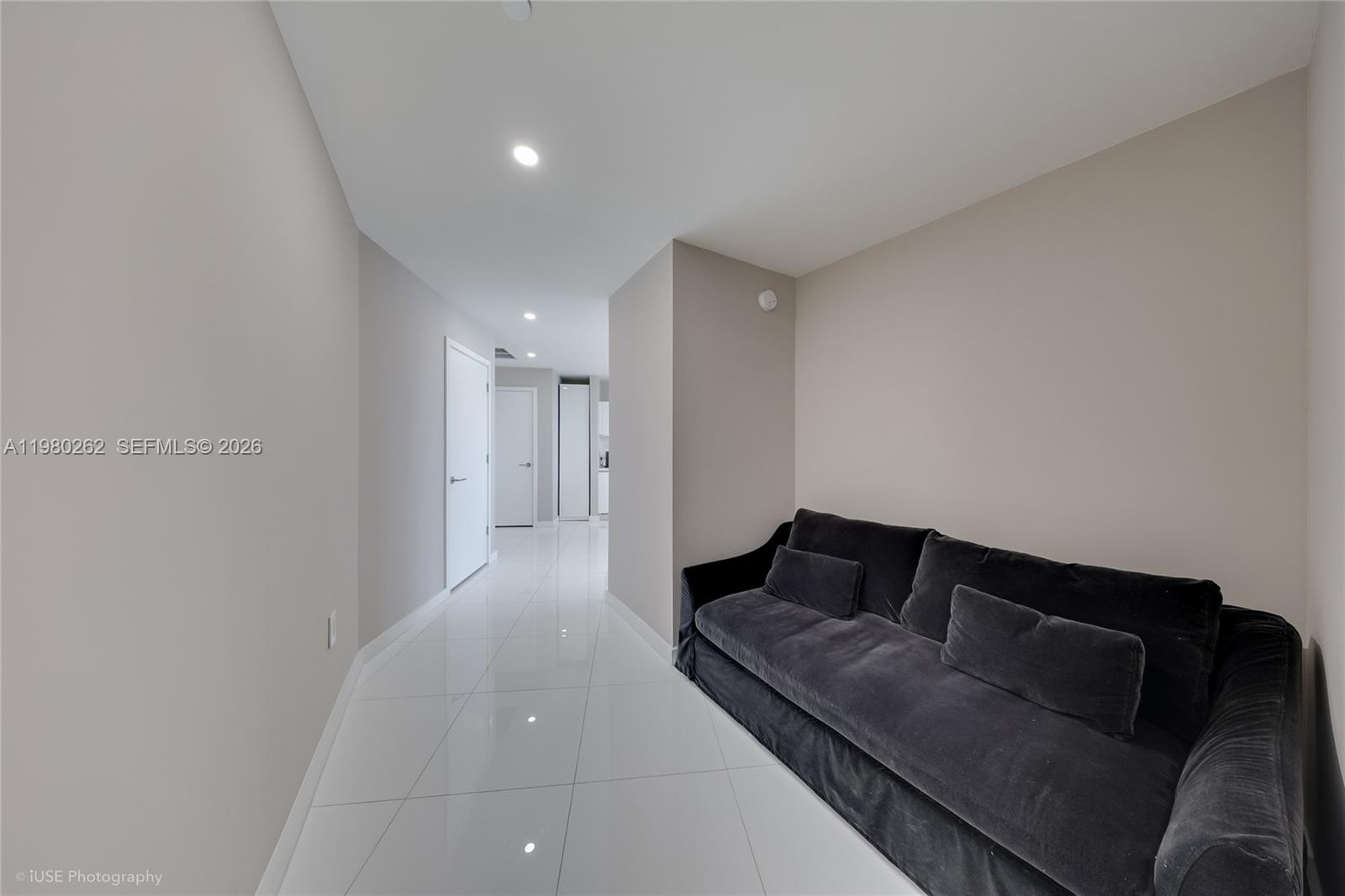 851 NE 1st Ave # 3402