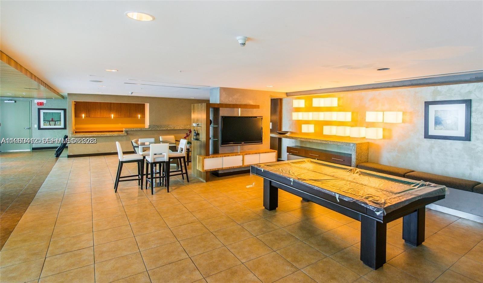 60 SW 13th St # 3606