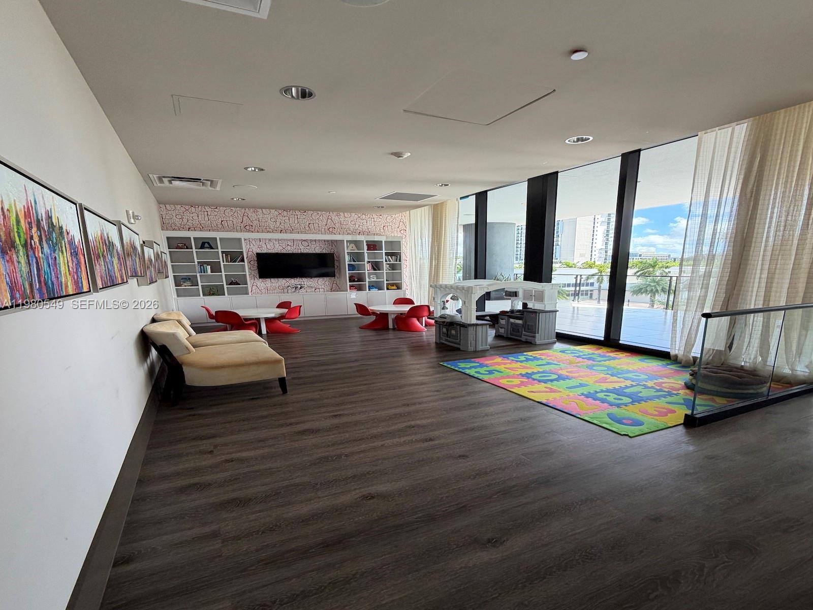 5252 NW 85th Ave # 1902