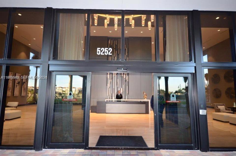 5252 NW 85th Ave # 1902