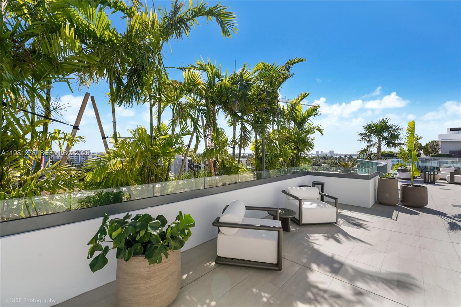 9901 W Bay Harbor Dr # 303