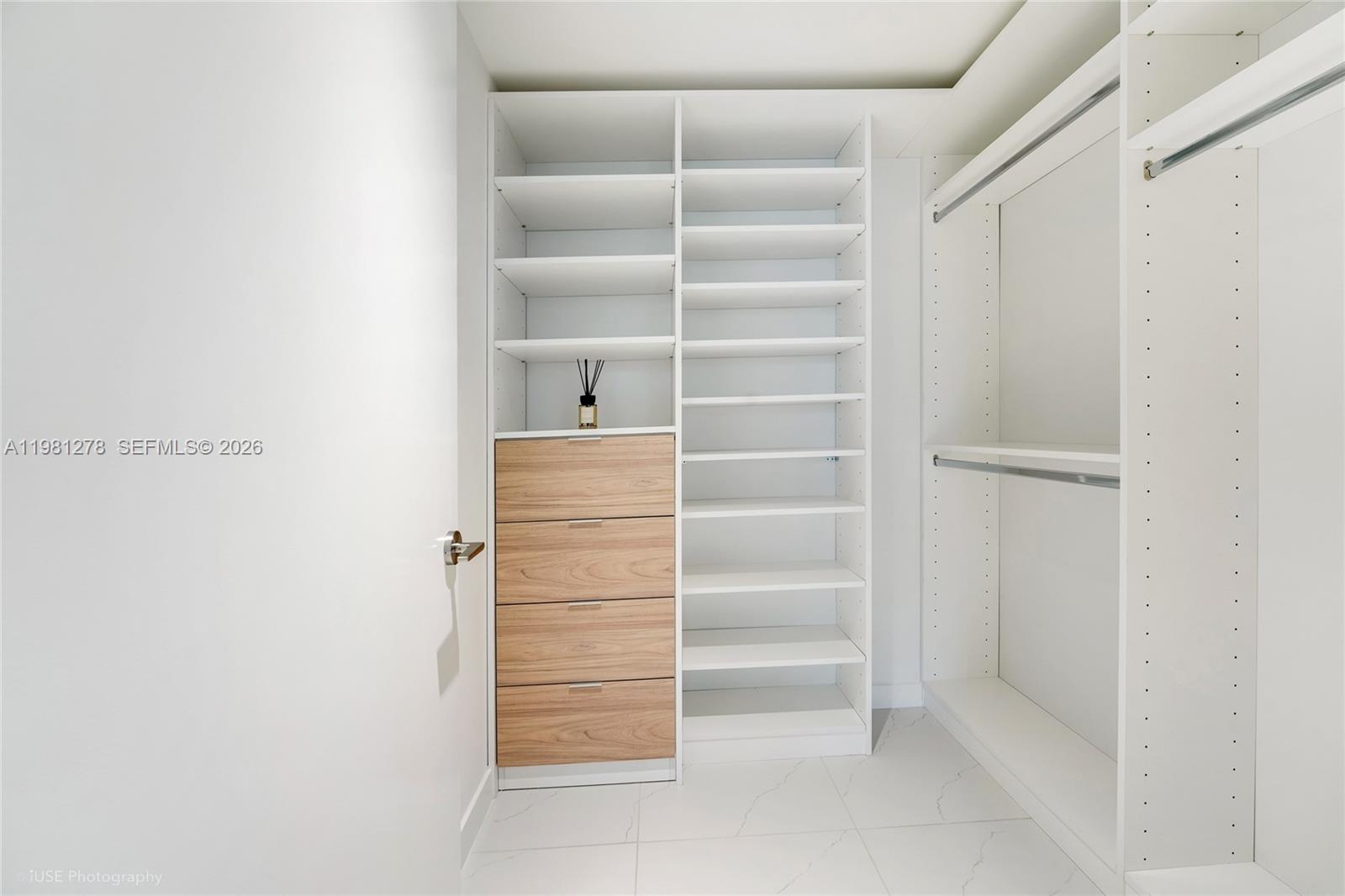 9901 W Bay Harbor Dr # 303