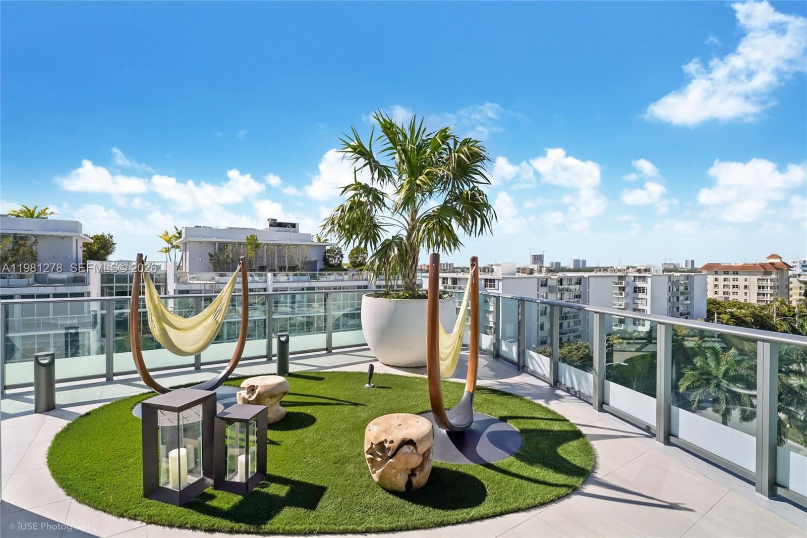 9901 W Bay Harbor Dr # 303