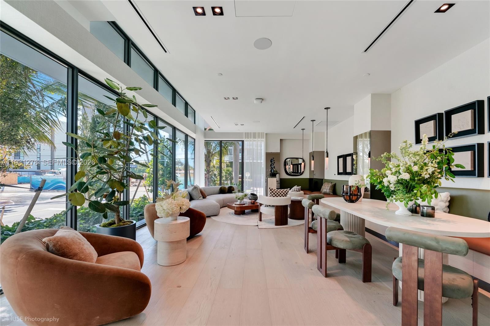 9901 W Bay Harbor Dr # 303