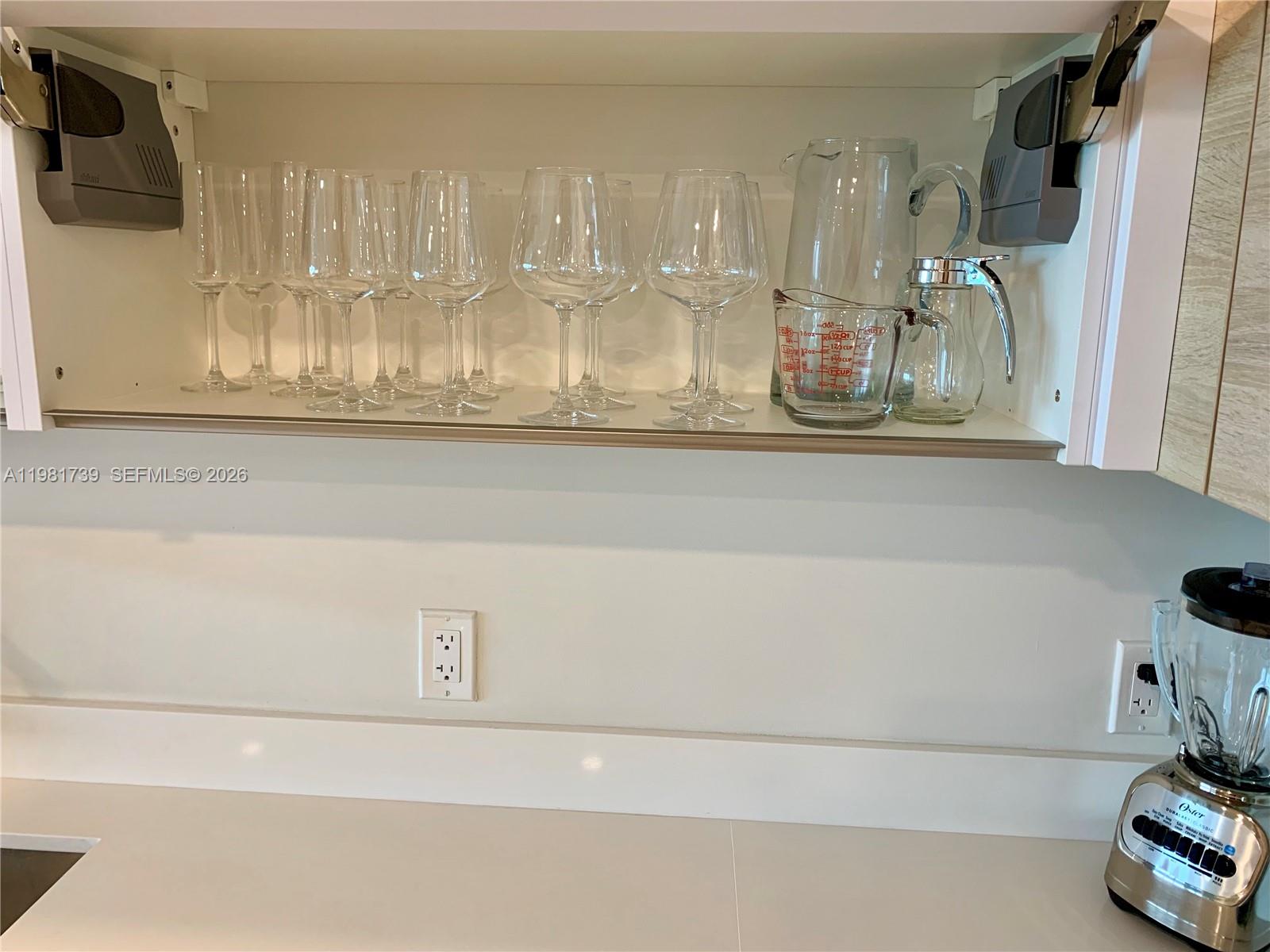 16385 Biscayne Blvd # 1104