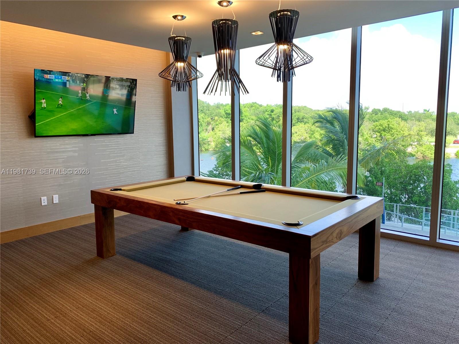 16385 Biscayne Blvd # 1104