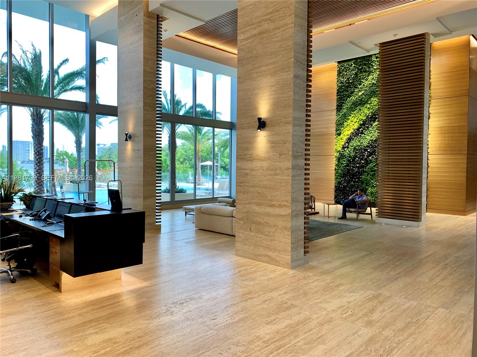 16385 Biscayne Blvd # 1104