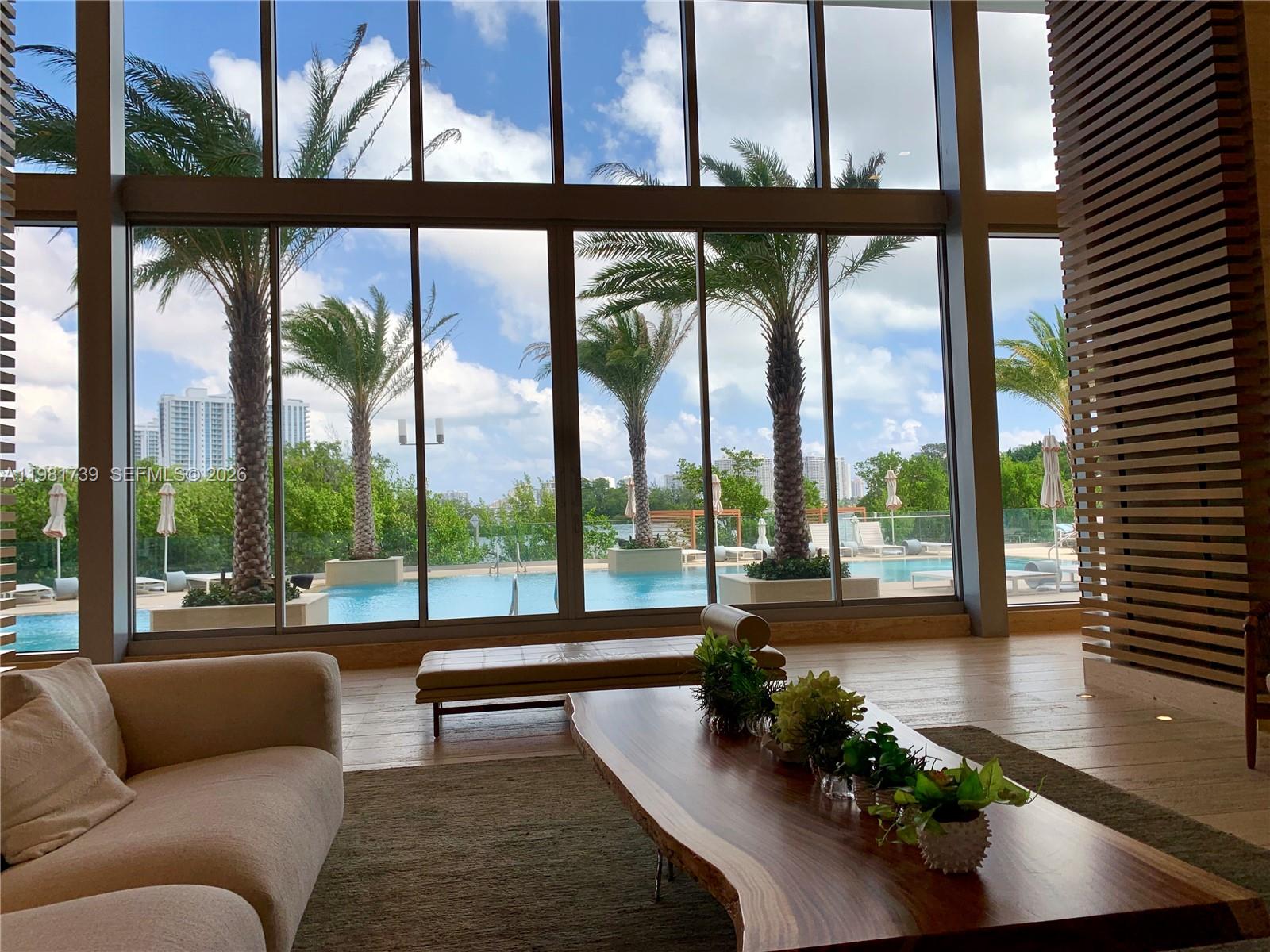 16385 Biscayne Blvd # 1104