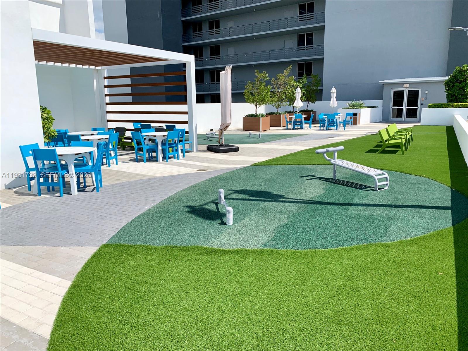 16385 Biscayne Blvd # 1104