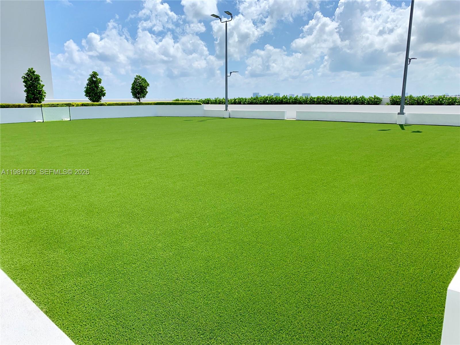 16385 Biscayne Blvd # 1104