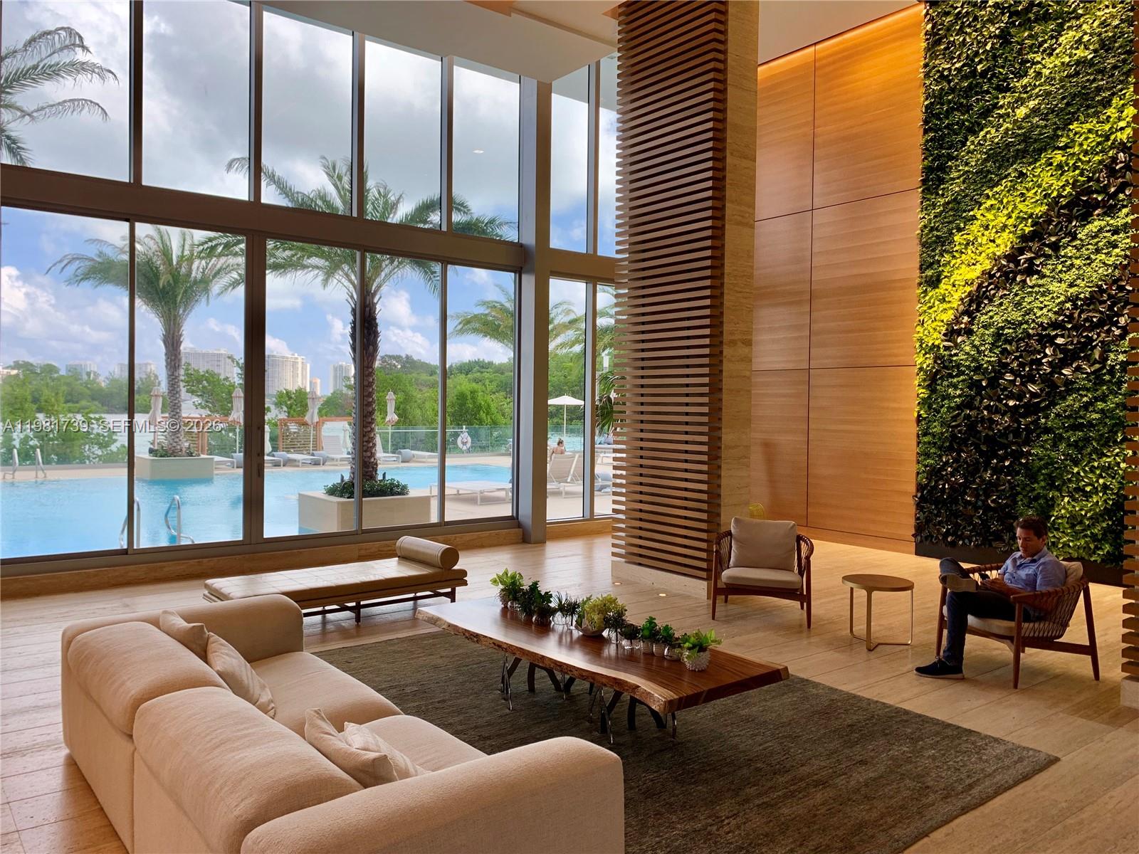 16385 Biscayne Blvd # 1104