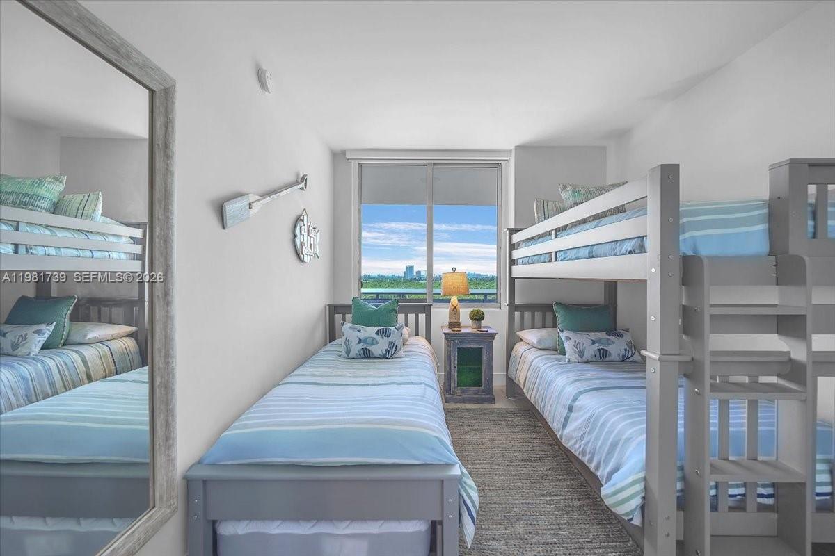 16385 Biscayne Blvd # 1104