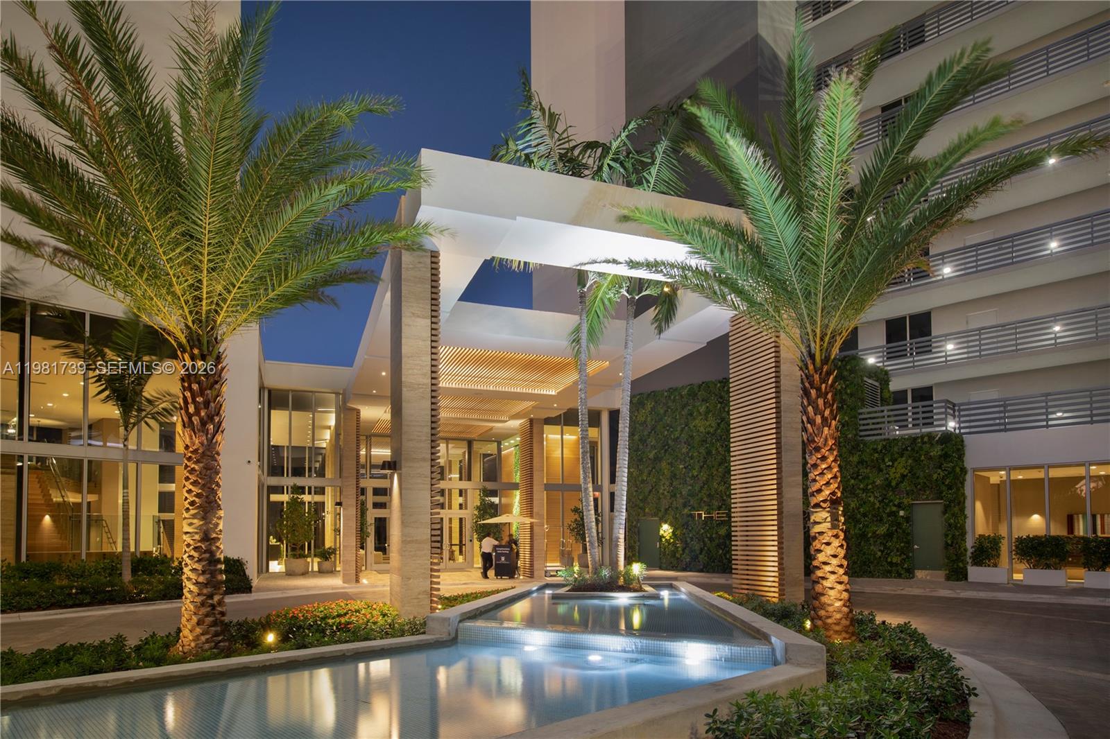 16385 Biscayne Blvd # 1104