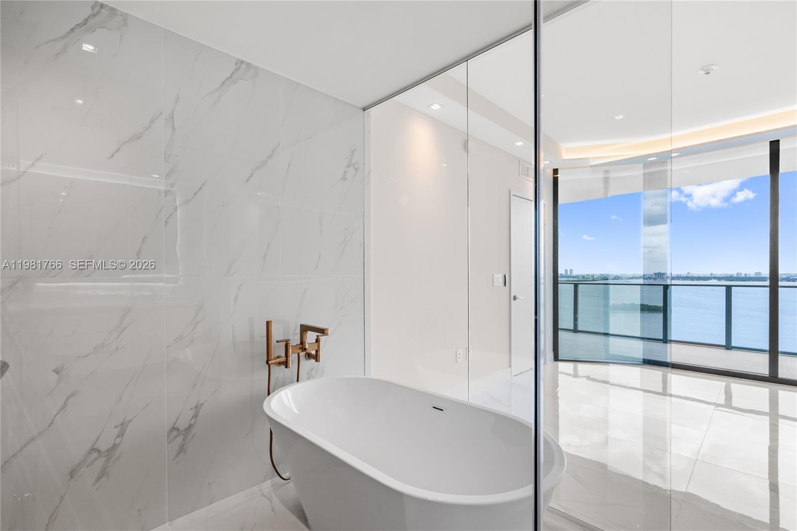 700 NE 24th ST # 2402