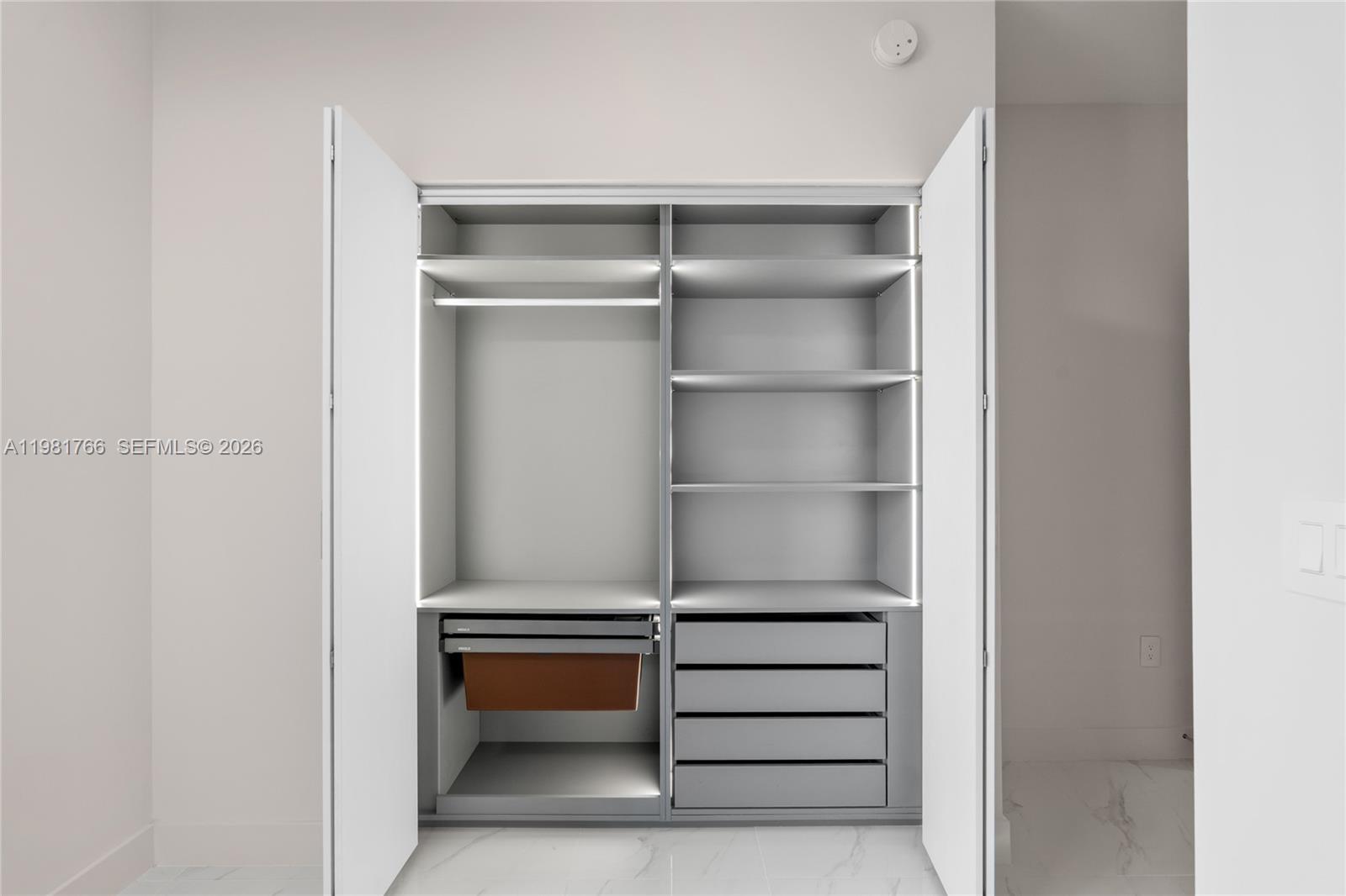 700 NE 24th ST # 2402