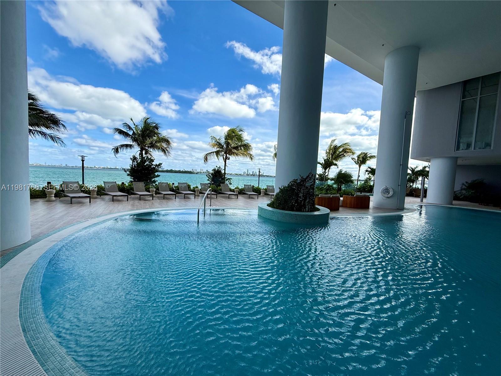 700 NE 24th ST # 2402