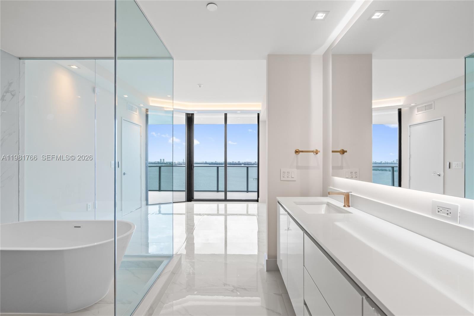 700 NE 24th ST # 2402