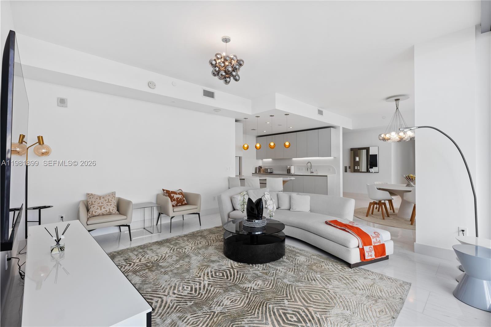 16901 Collins Ave # 802