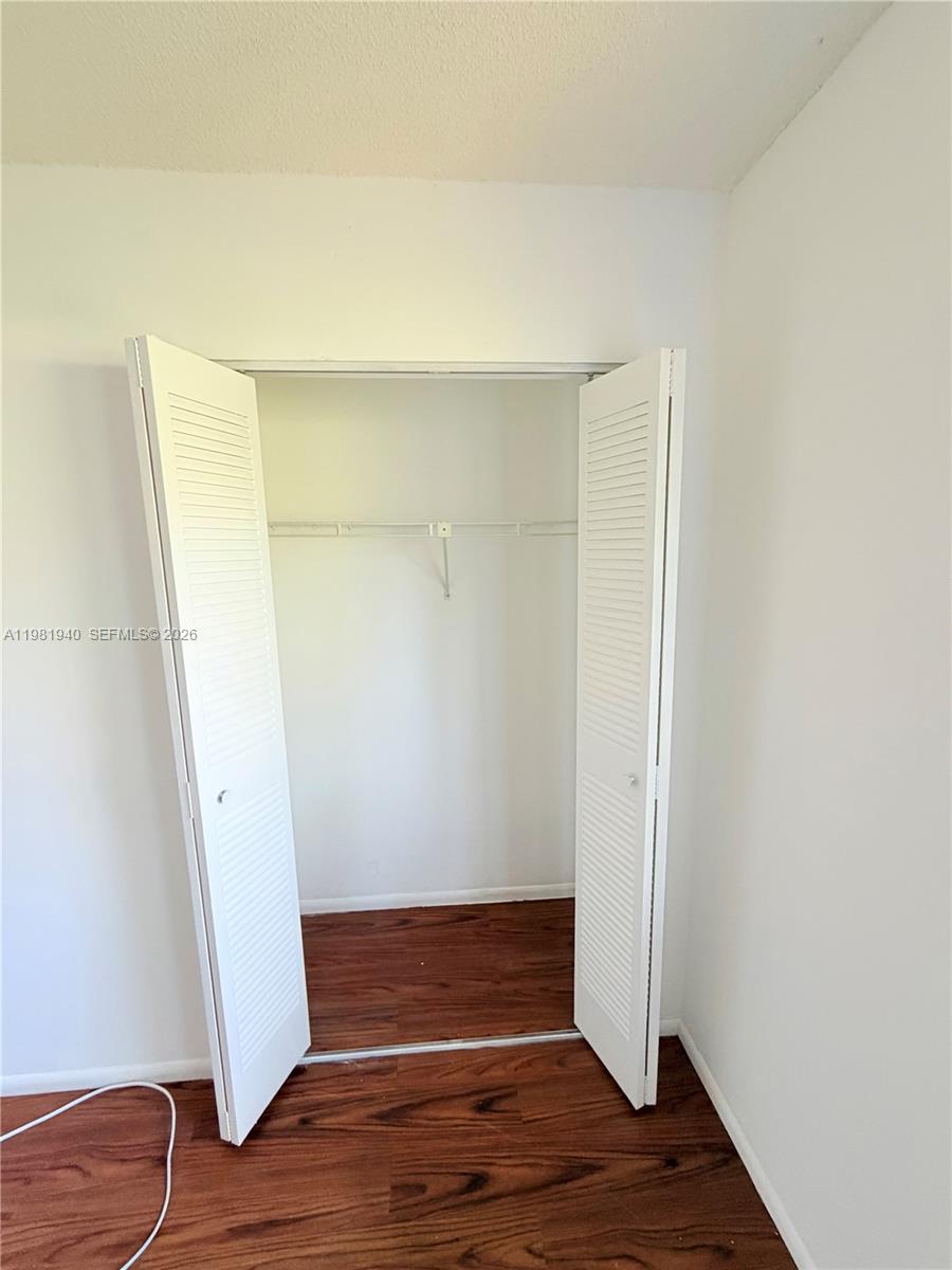 107 Gardens Dr # 106