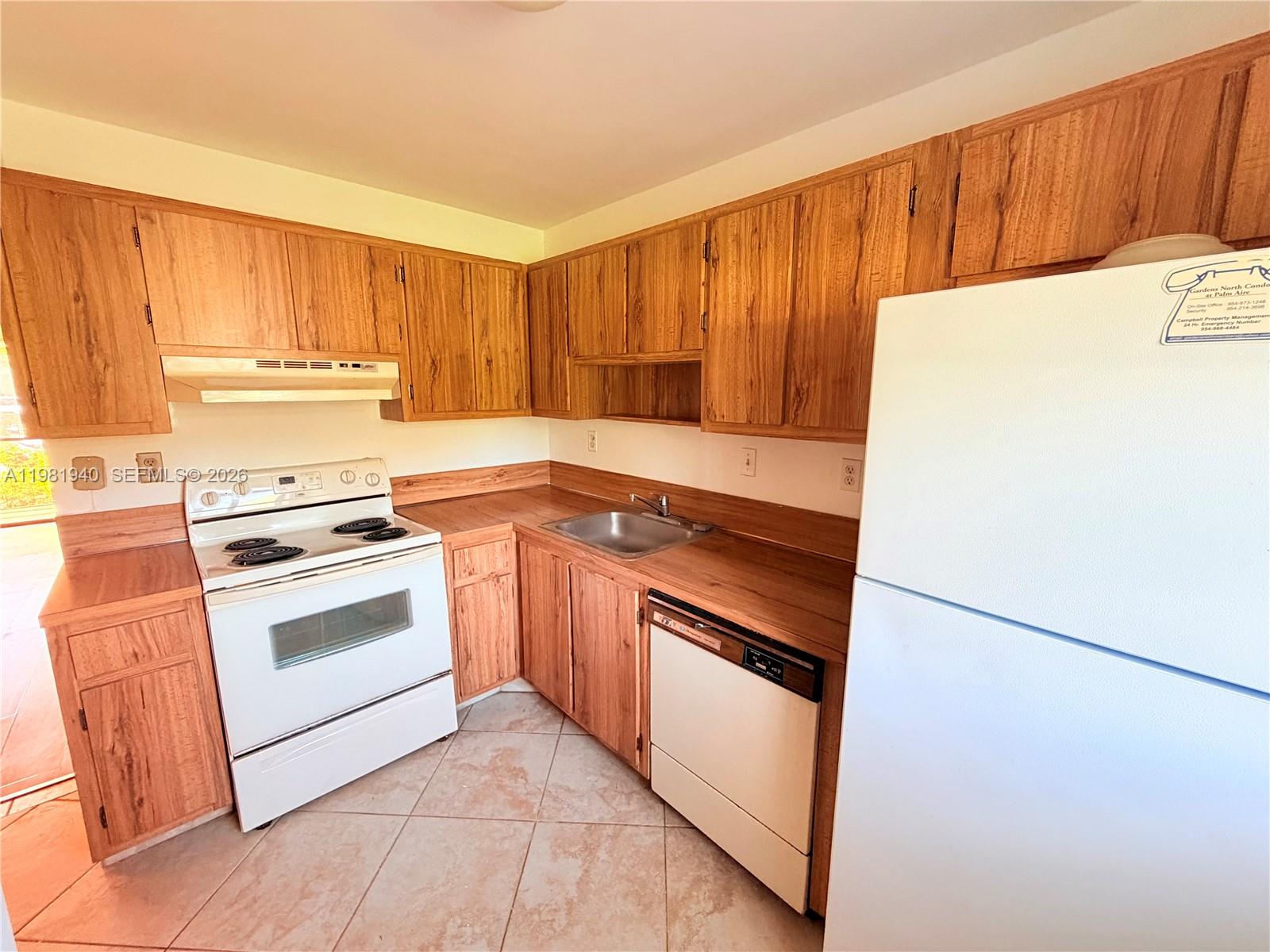 107 Gardens Dr # 106