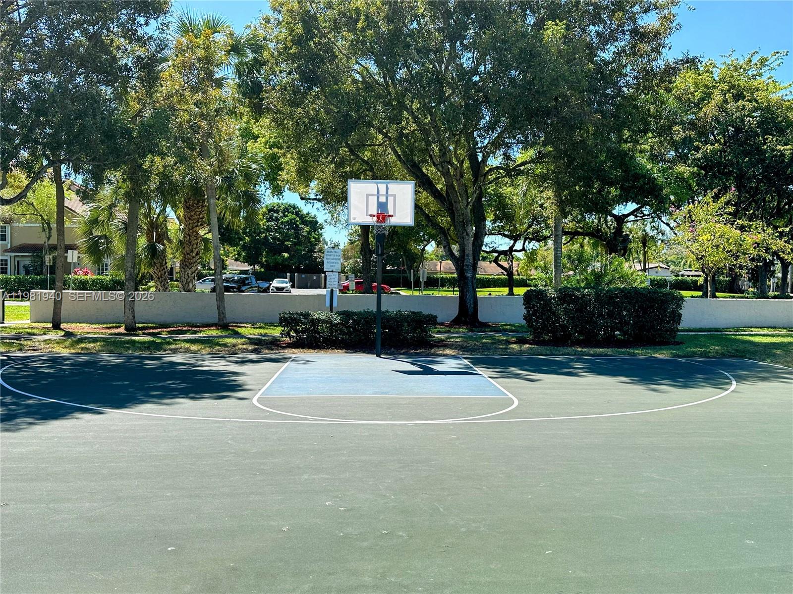 107 Gardens Dr # 106