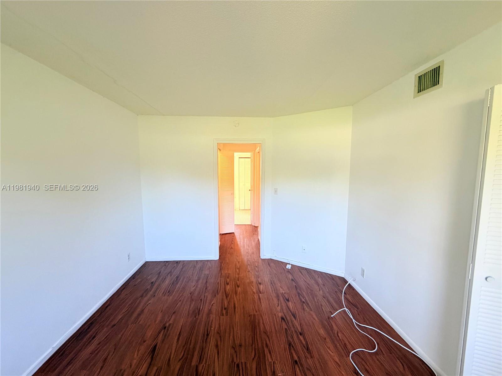 107 Gardens Dr # 106