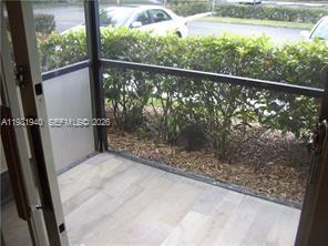 107 Gardens Dr # 106