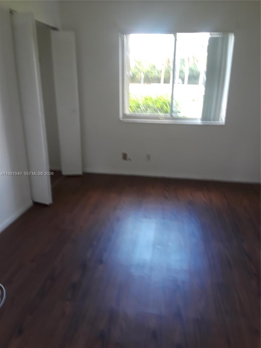 107 Gardens Dr # 106