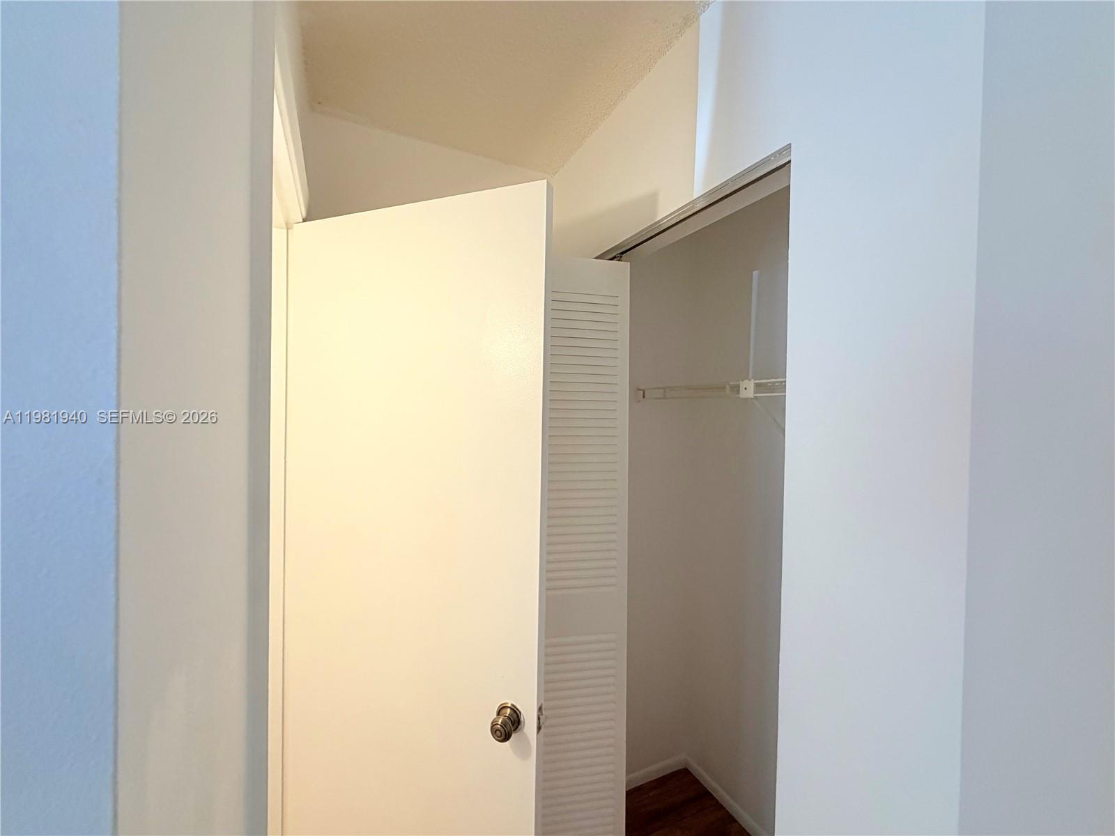 107 Gardens Dr # 106