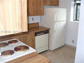 107 Gardens Dr # 106