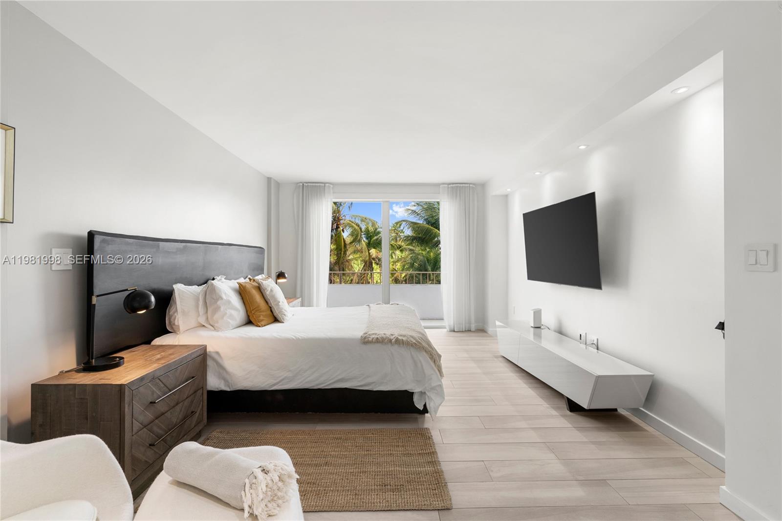 177 Ocean Lane Dr # 308