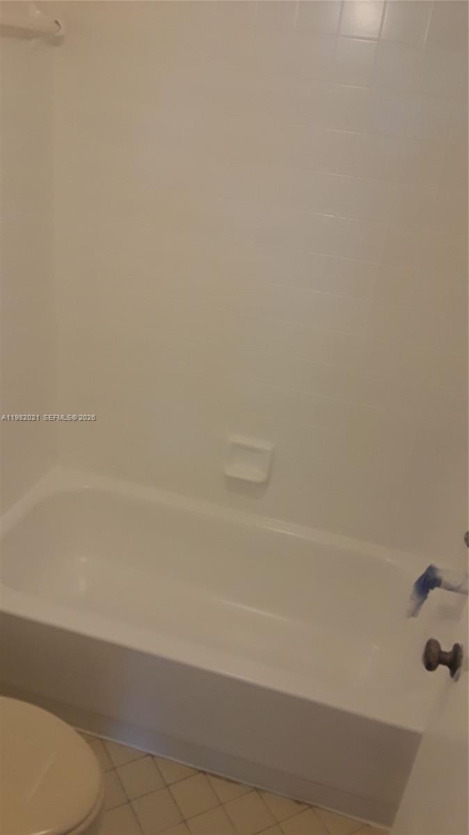 206 Lake Pointe Dr # 206