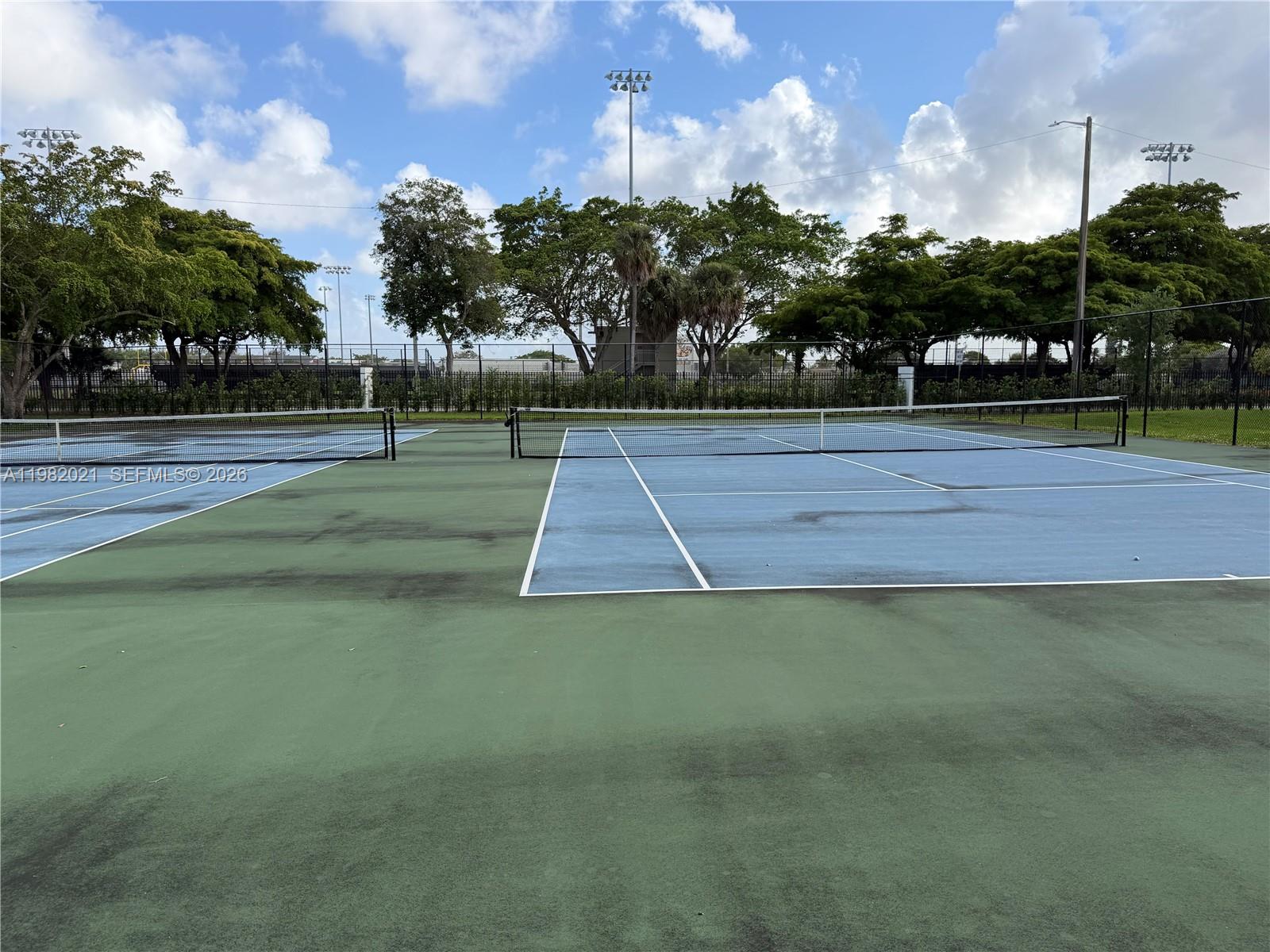 206 Lake Pointe Dr # 206