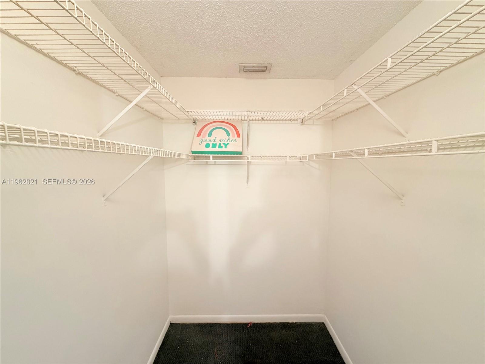 206 Lake Pointe Dr # 206