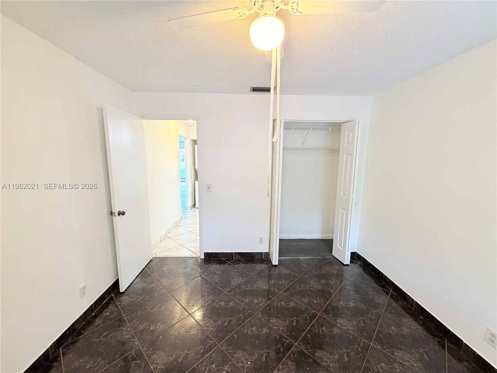 206 Lake Pointe Dr # 206