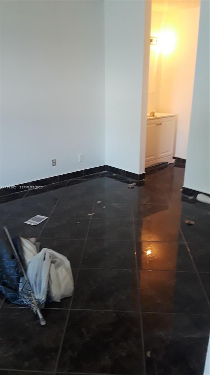 206 Lake Pointe Dr # 206