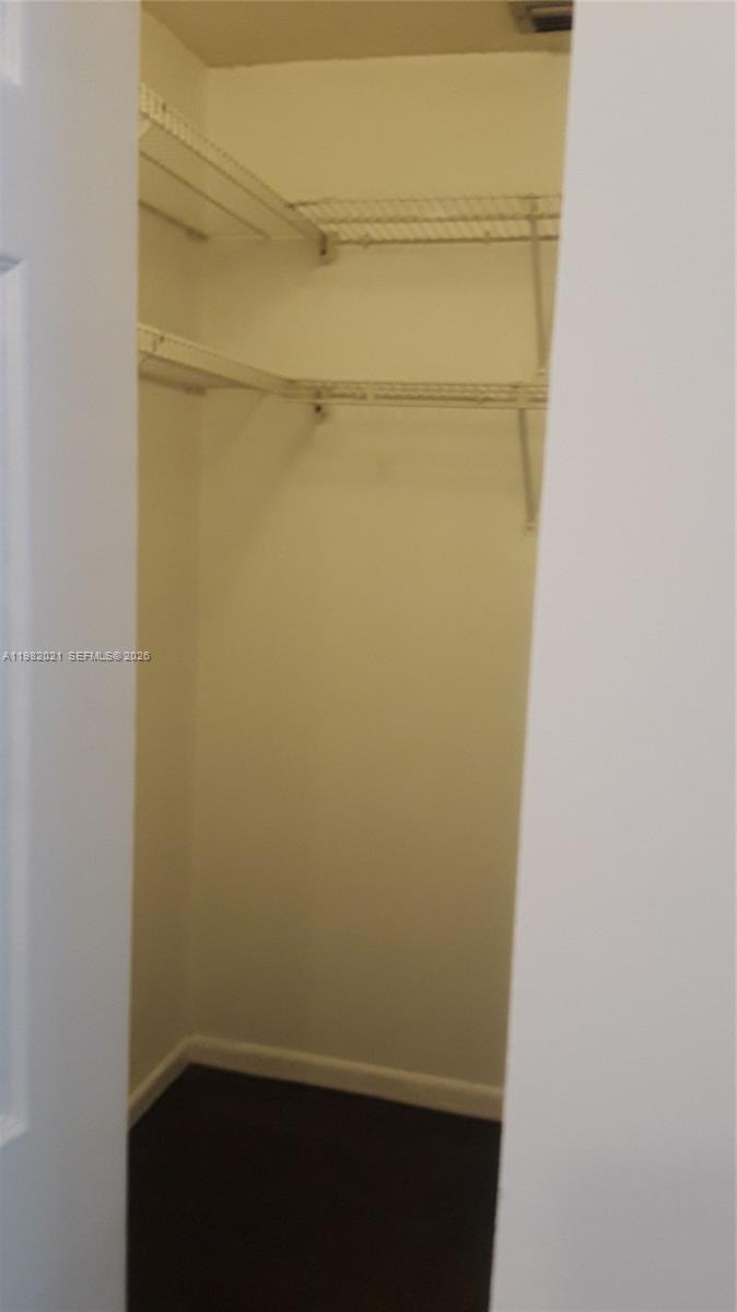 206 Lake Pointe Dr # 206