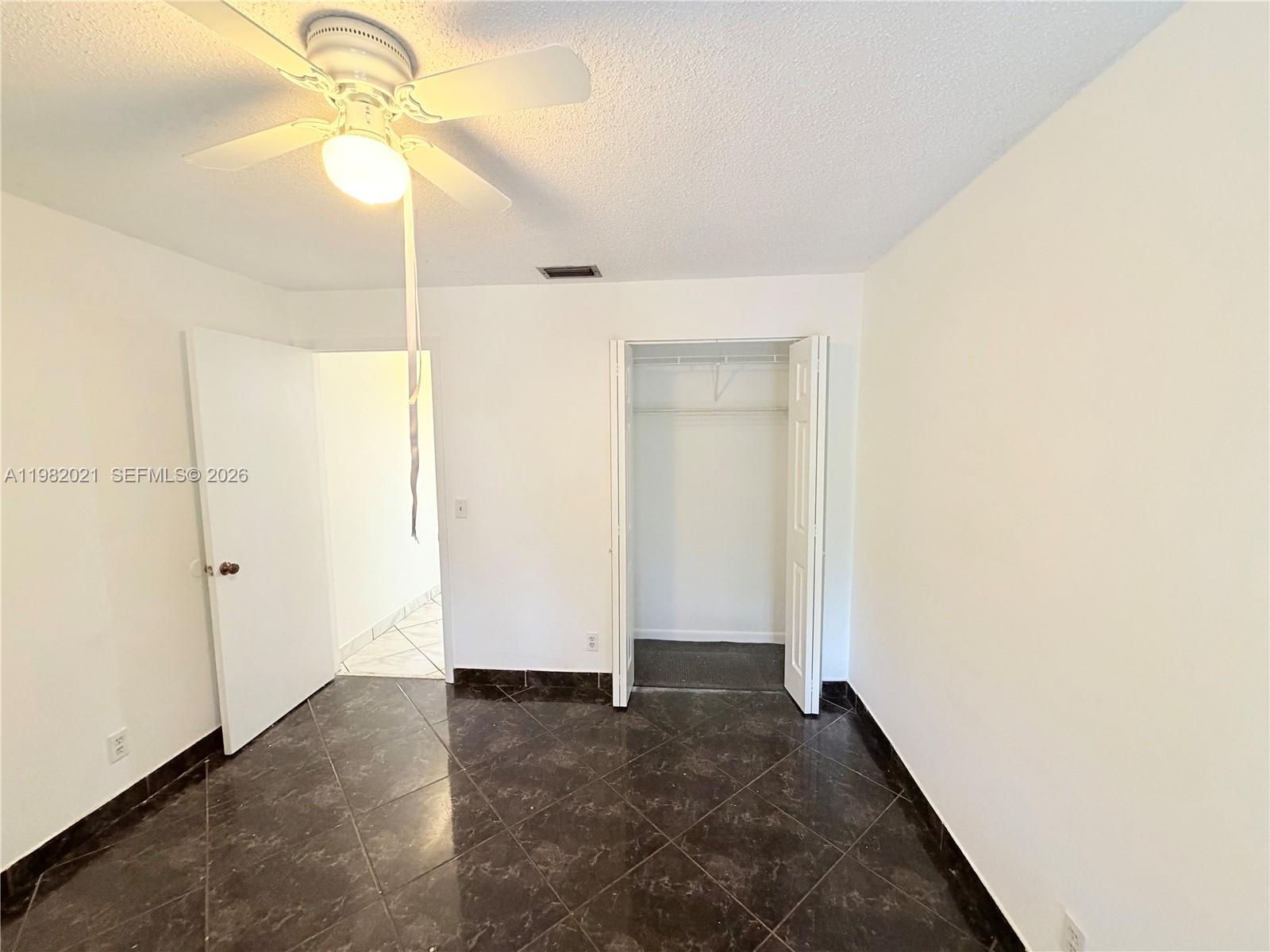 206 Lake Pointe Dr # 206