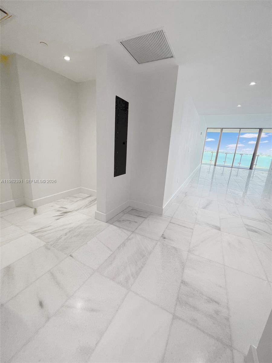 700 NE 26th Ter # 2303