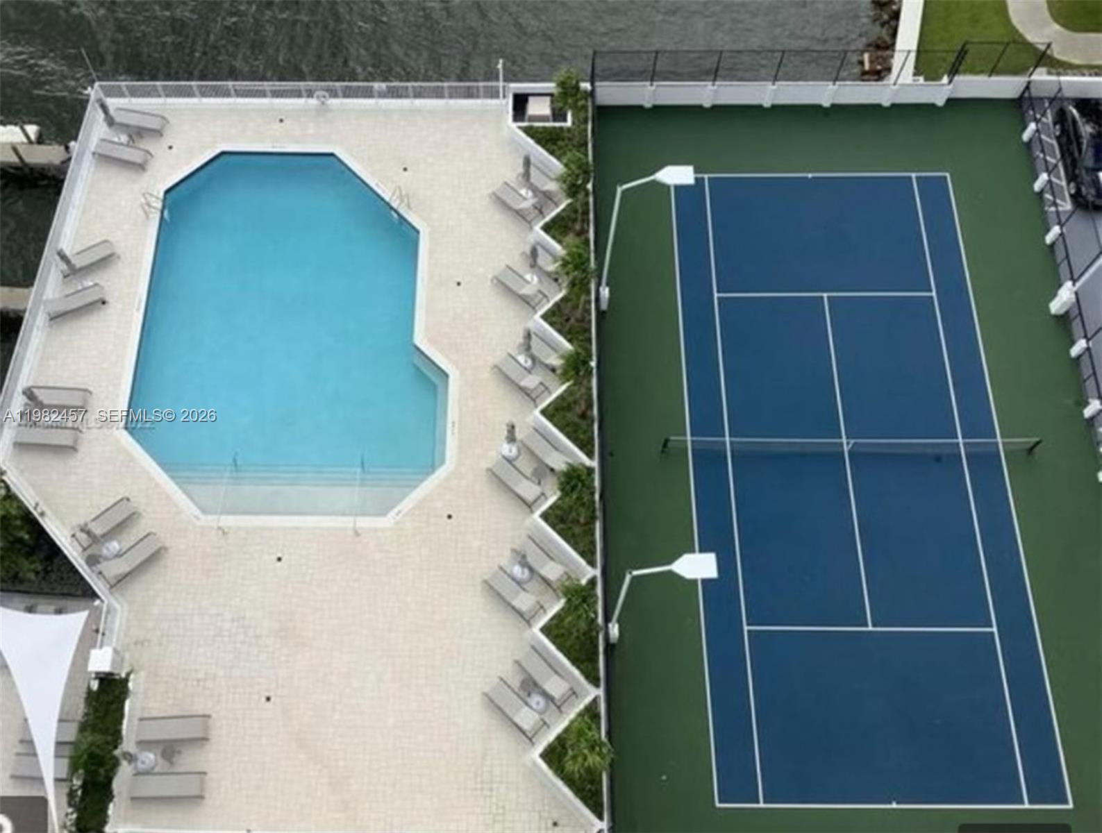 200 SE 15th Rd # 15H