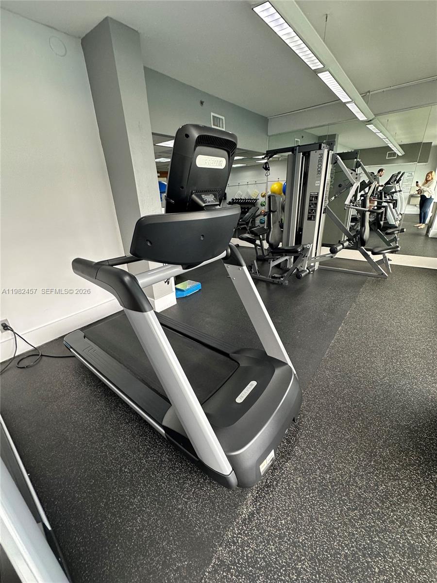 200 SE 15th Rd # 15H