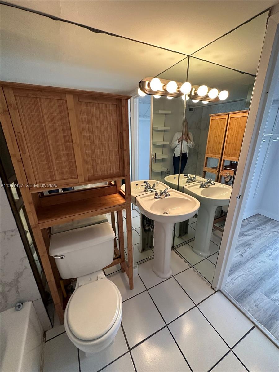 200 SE 15th Rd # 15H