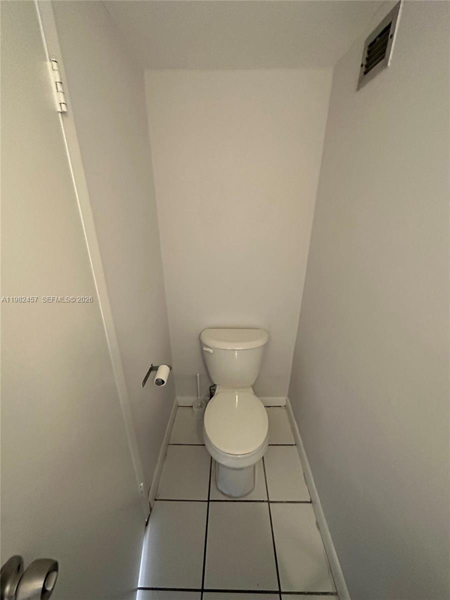 200 SE 15th Rd # 15H