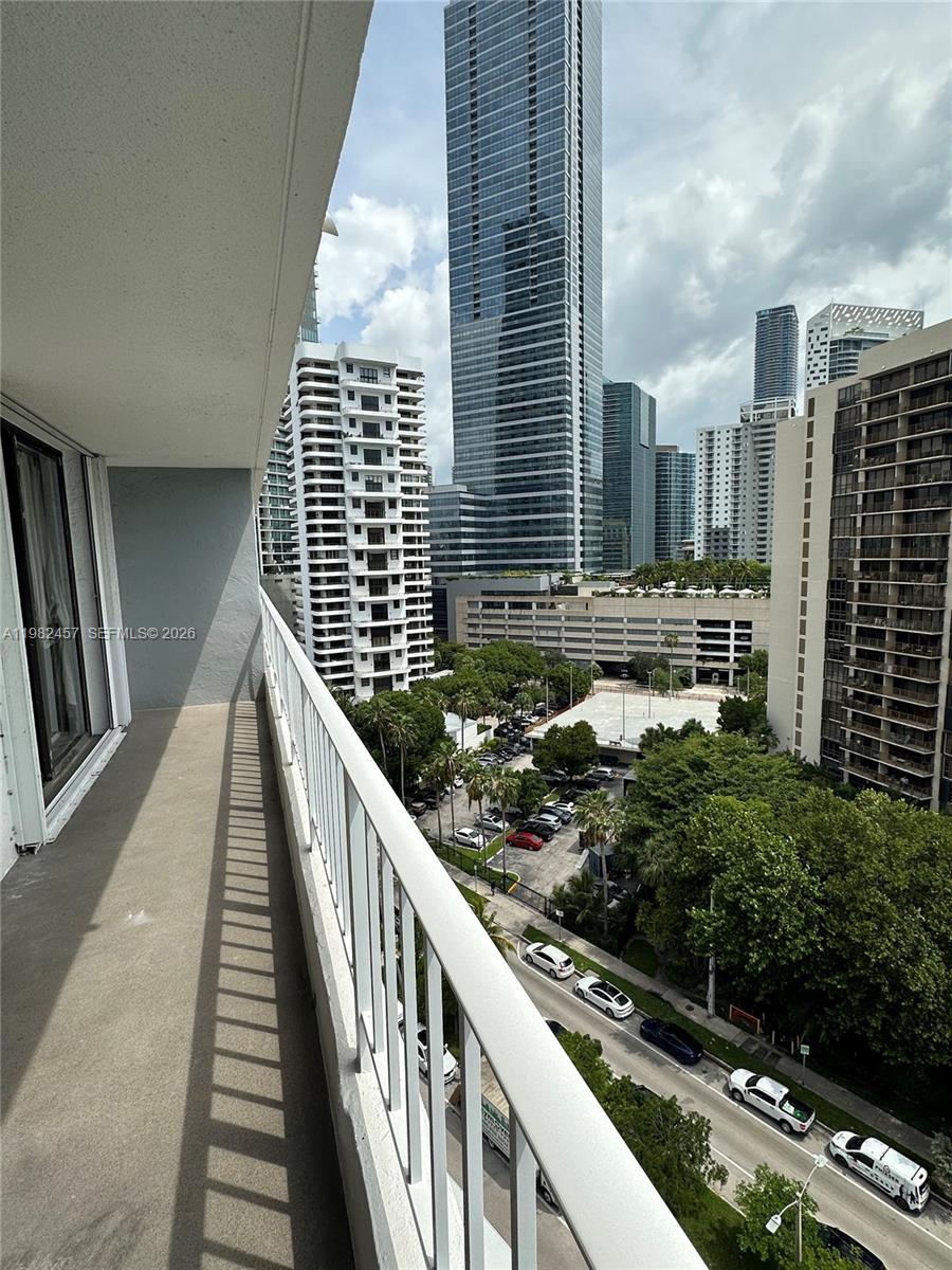 200 SE 15th Rd # 15H