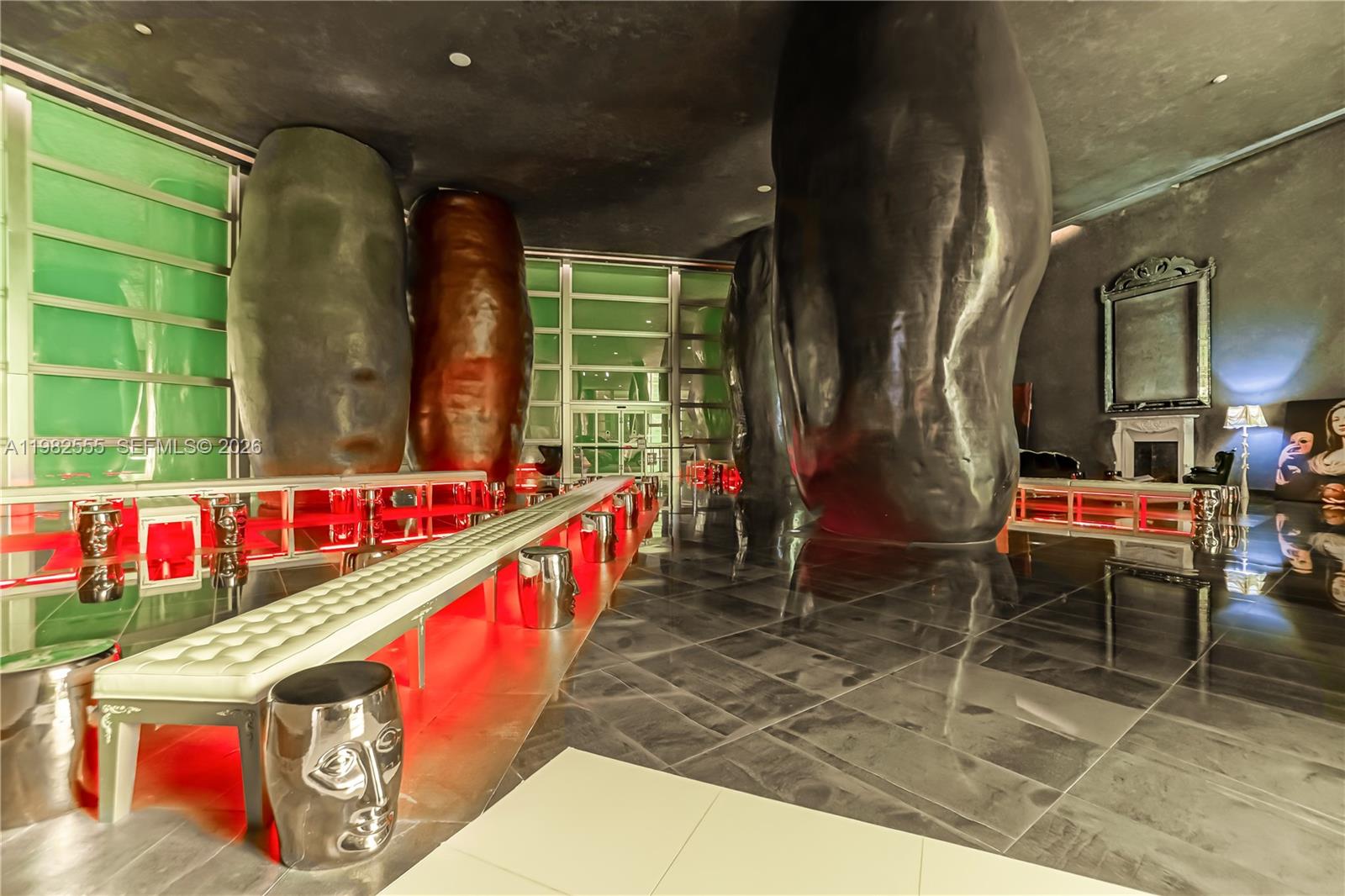 465 Brickell Ave # 702