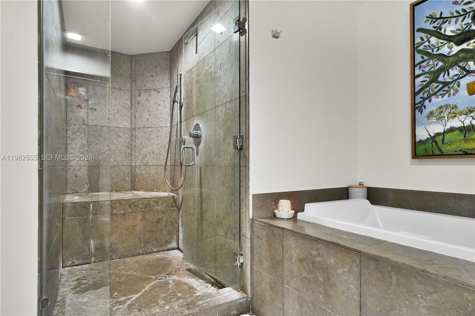 465 Brickell Ave # 702