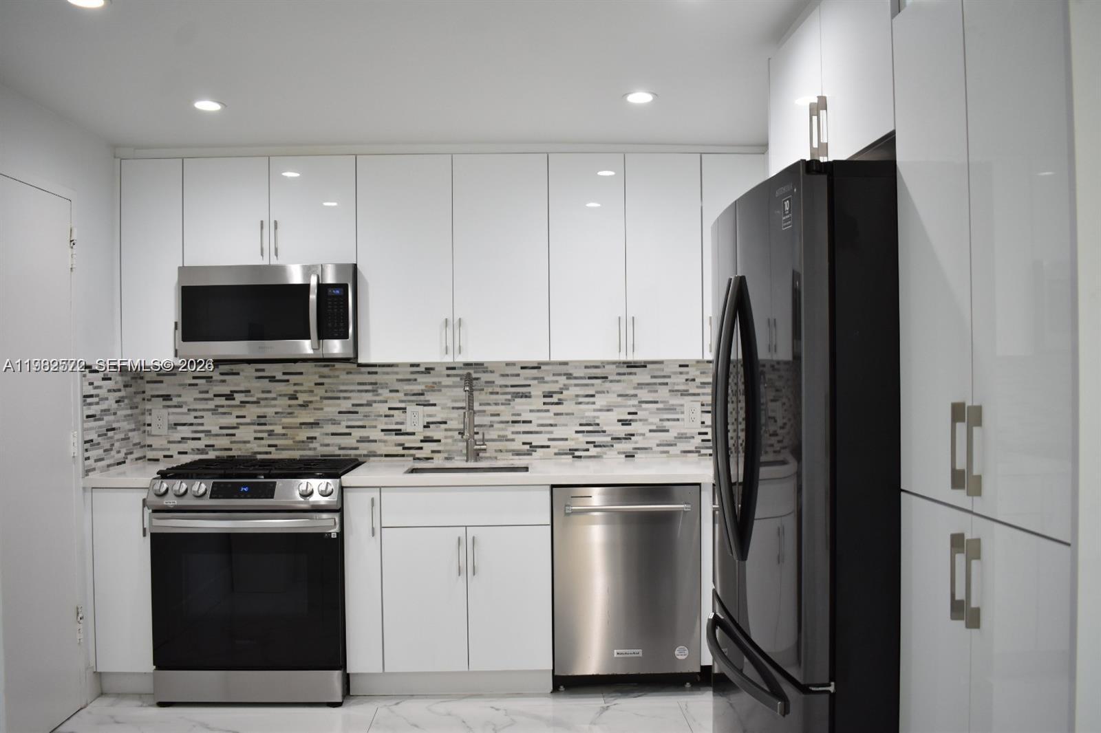 8024 Tatum Waterway Dr # 5A