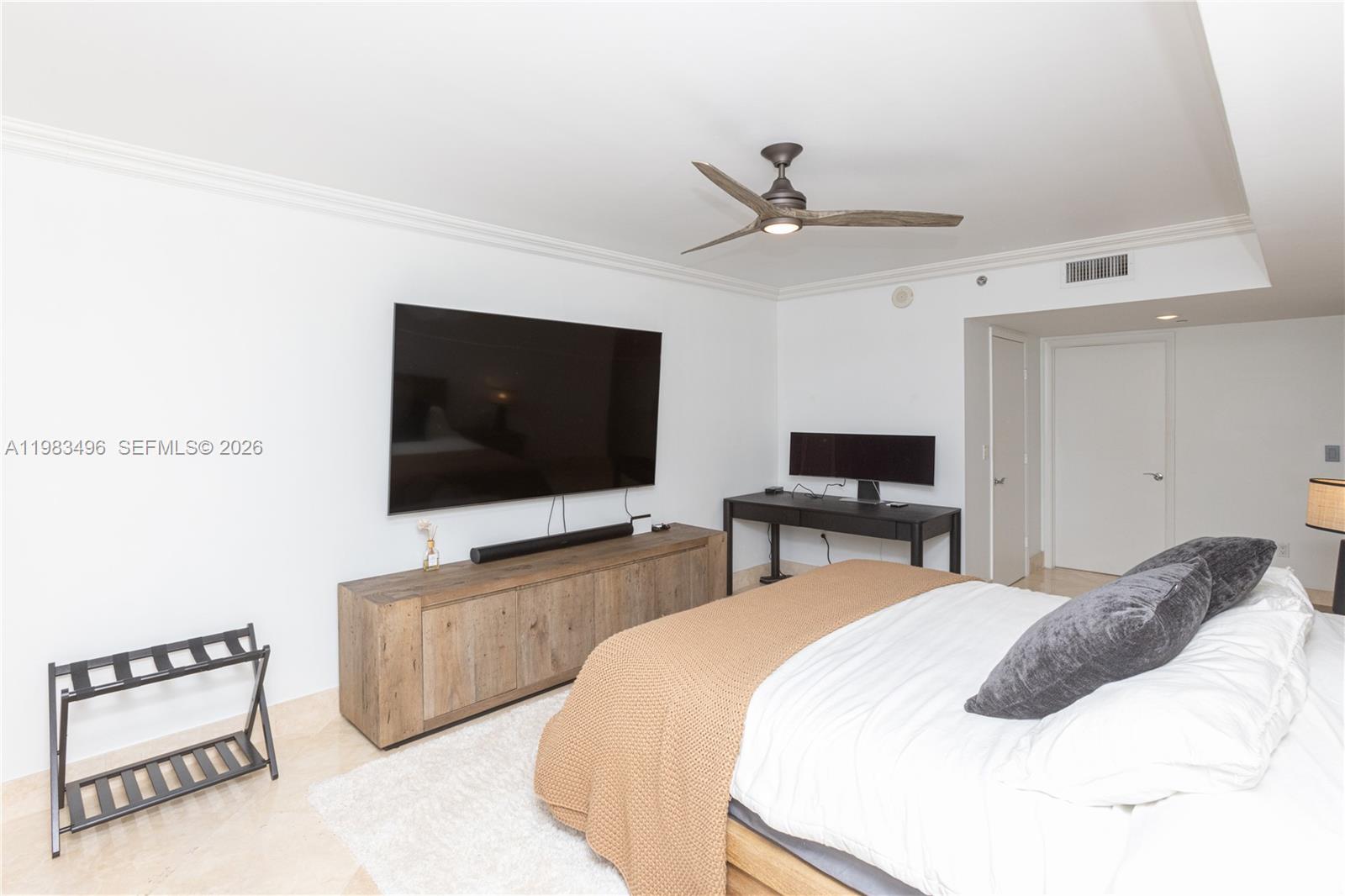 1830 S Ocean Dr # 2108